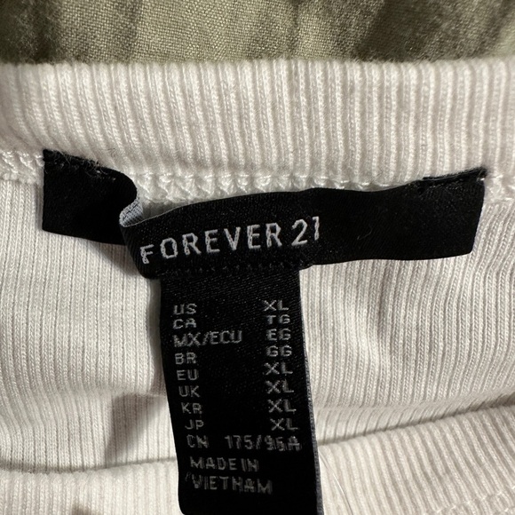 NWT Forever 21 Crop Top. - Picture 4 of 7